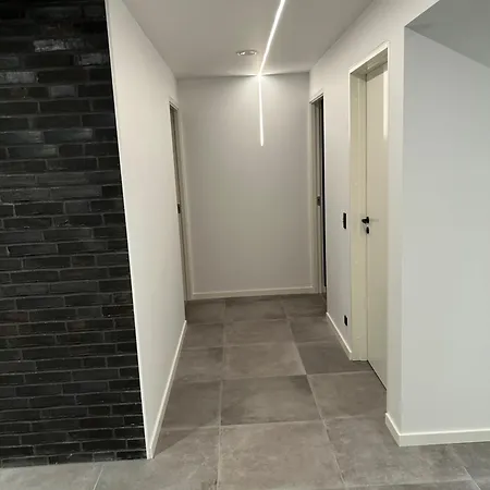 Bright, Quiet, Comfortable In A Luxury *