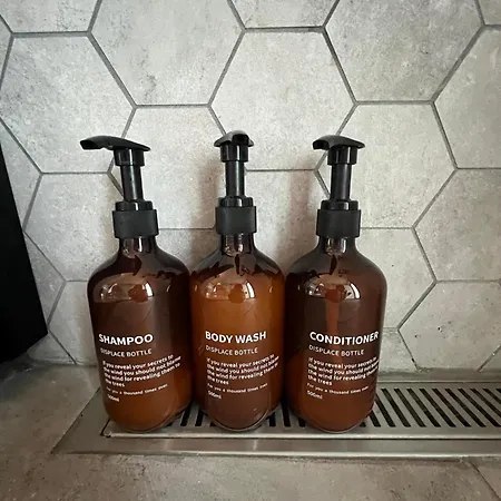 Bright, Quiet, Comfortable In A Luxury *