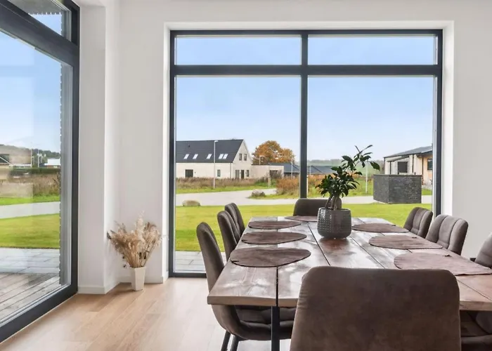 Bright, Quiet, Comfortable In A Luxury * Horsens